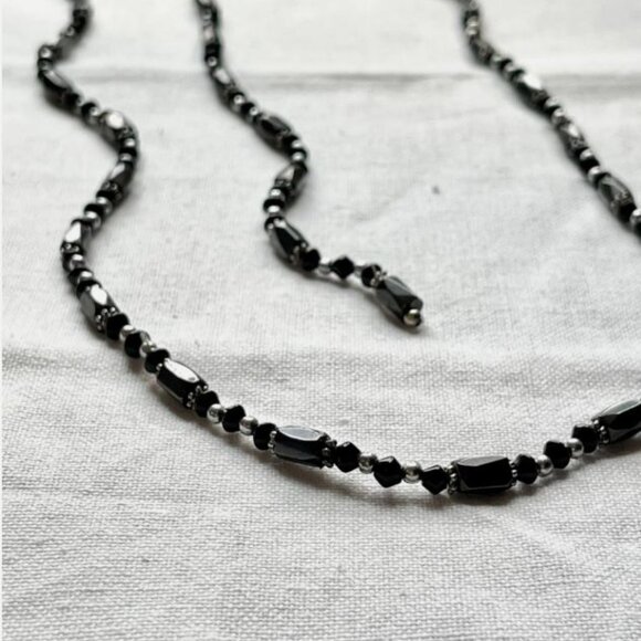 Magnetic Attraction Beads - Picture 4 of 4